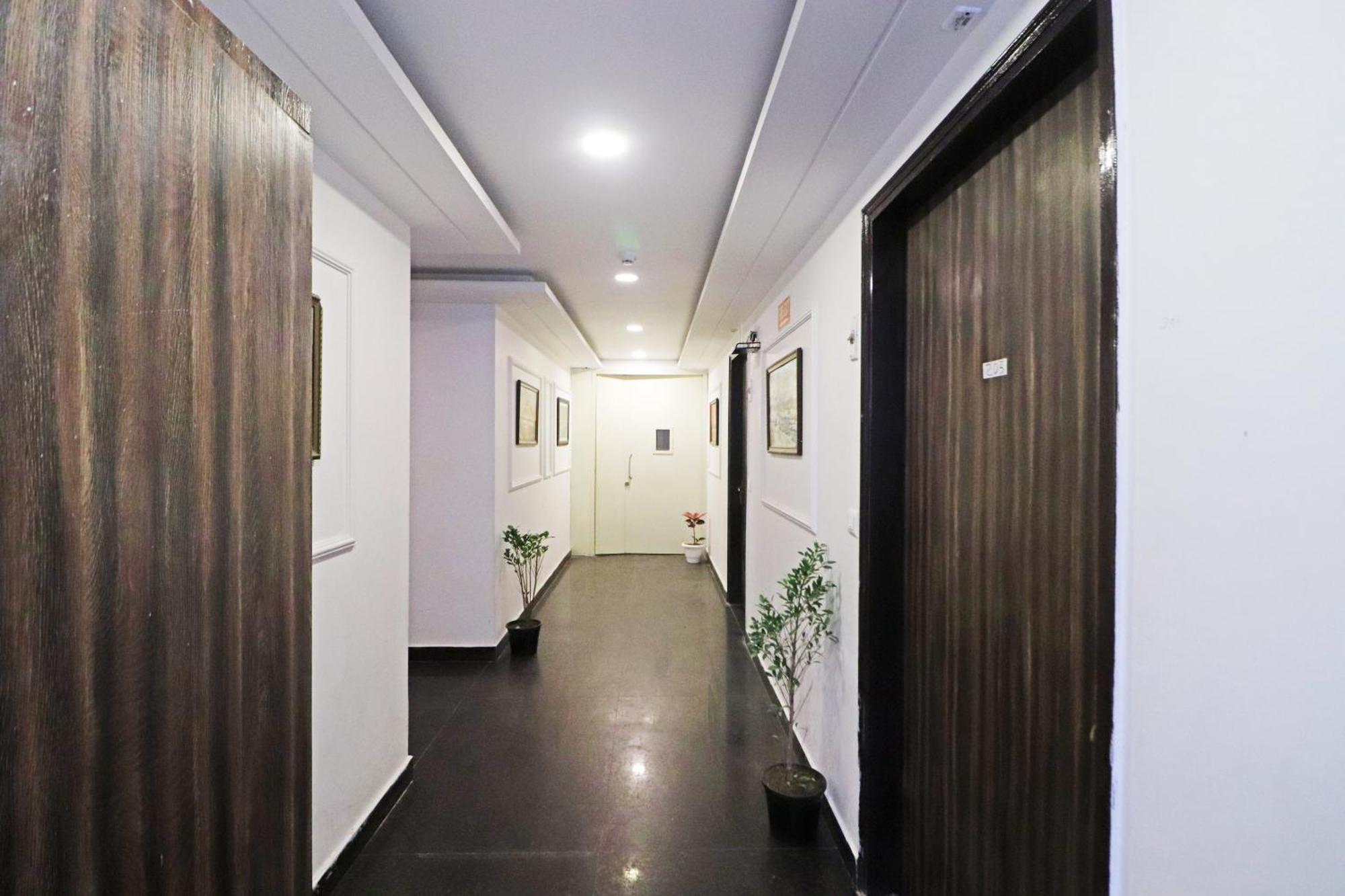Hotel Mayda Prime Near Delhi Airport New Delhi Exteriör bild