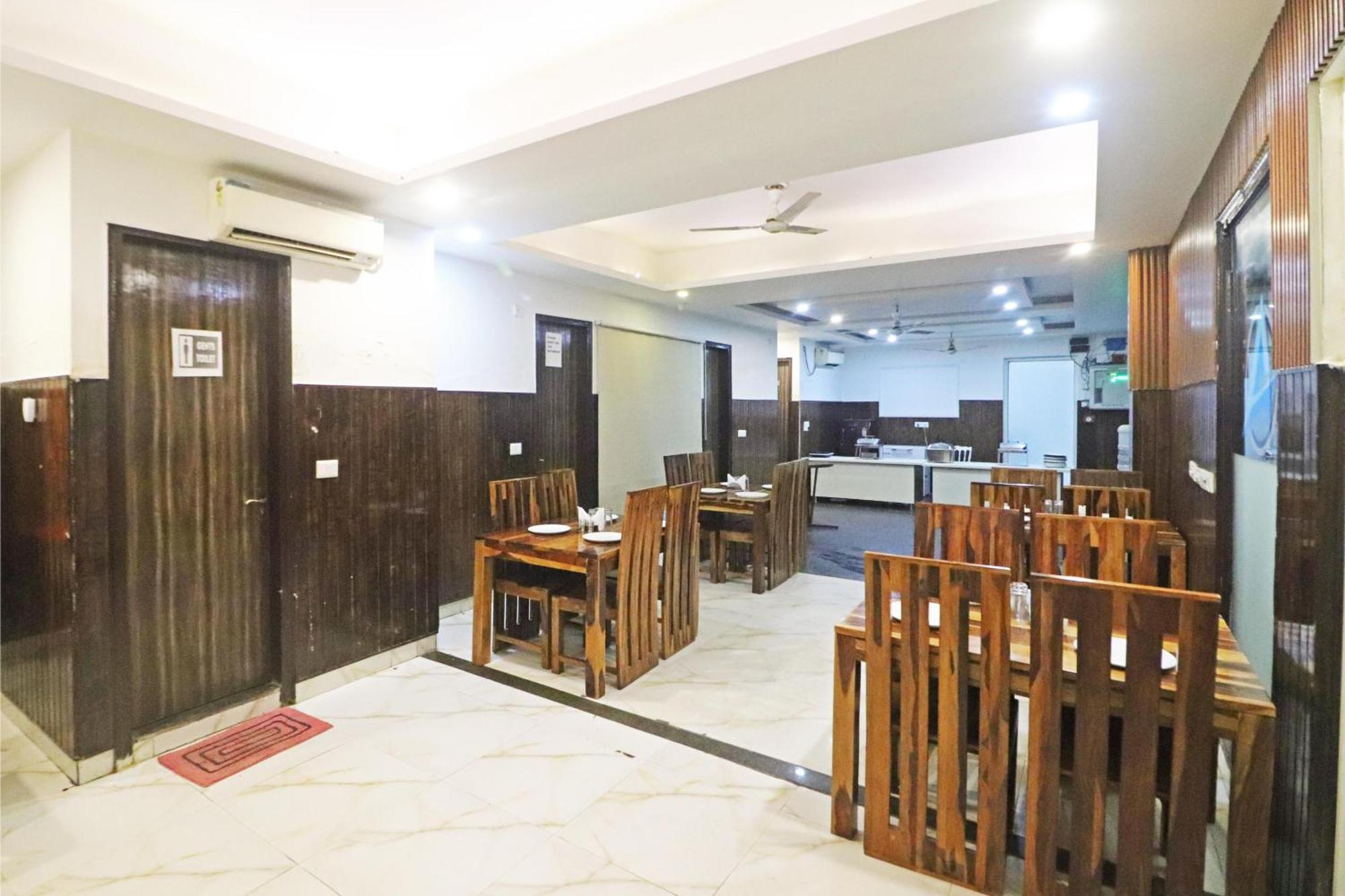 Hotel Mayda Prime Near Delhi Airport New Delhi Exteriör bild