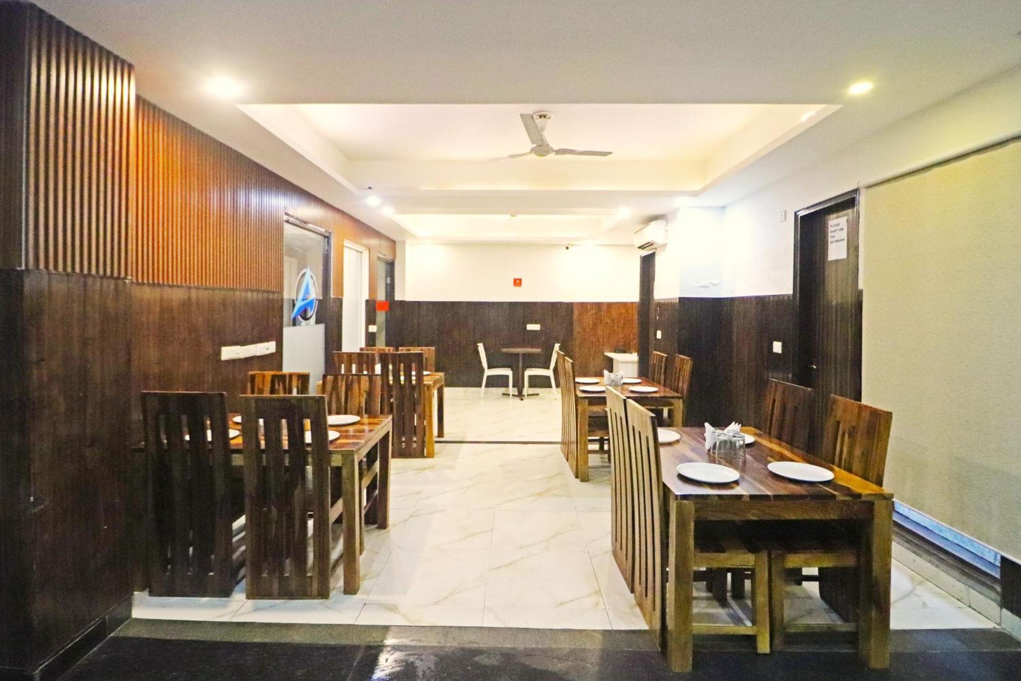 Hotel Mayda Prime Near Delhi Airport New Delhi Exteriör bild