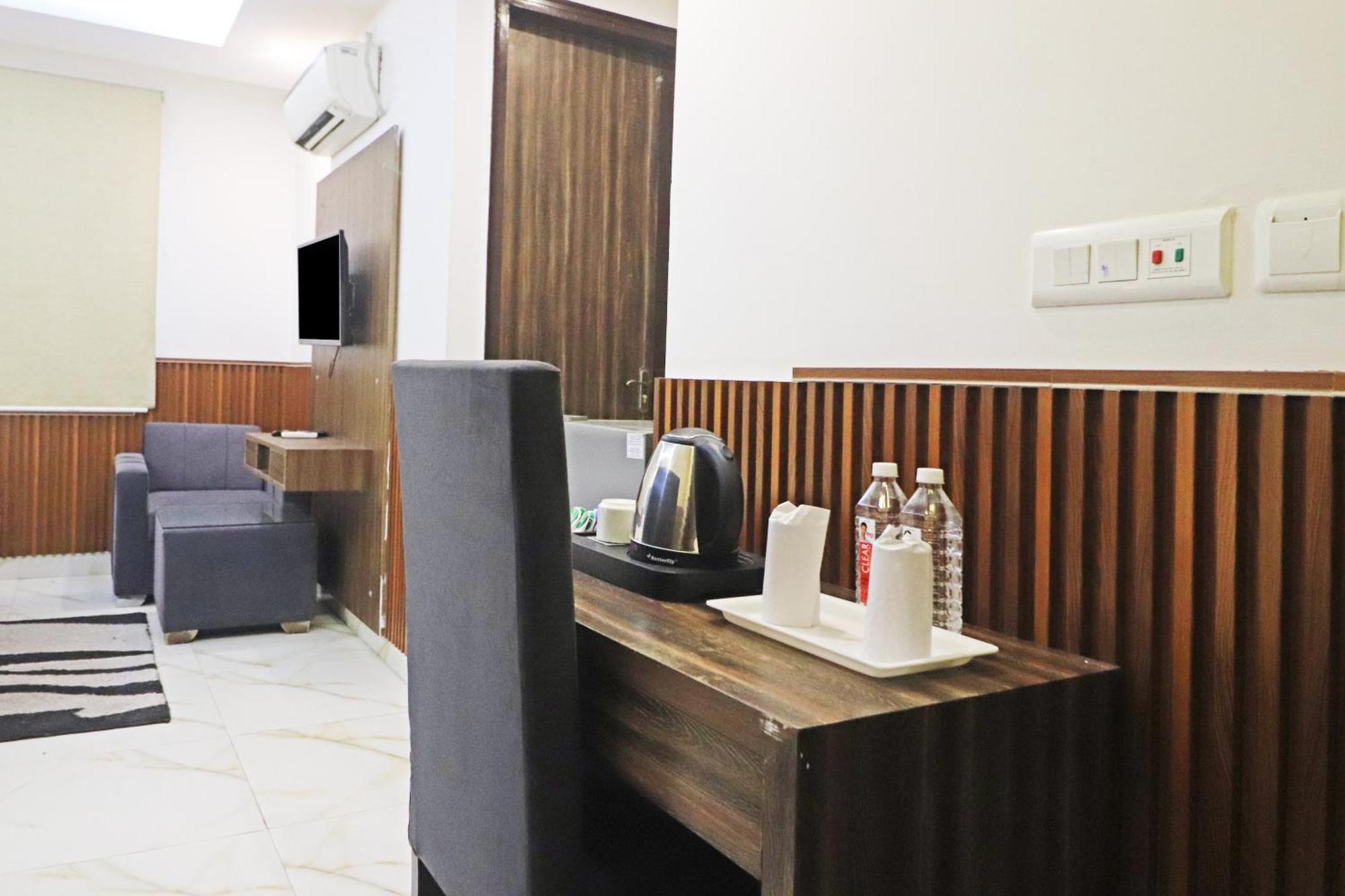 Hotel Mayda Prime Near Delhi Airport New Delhi Exteriör bild