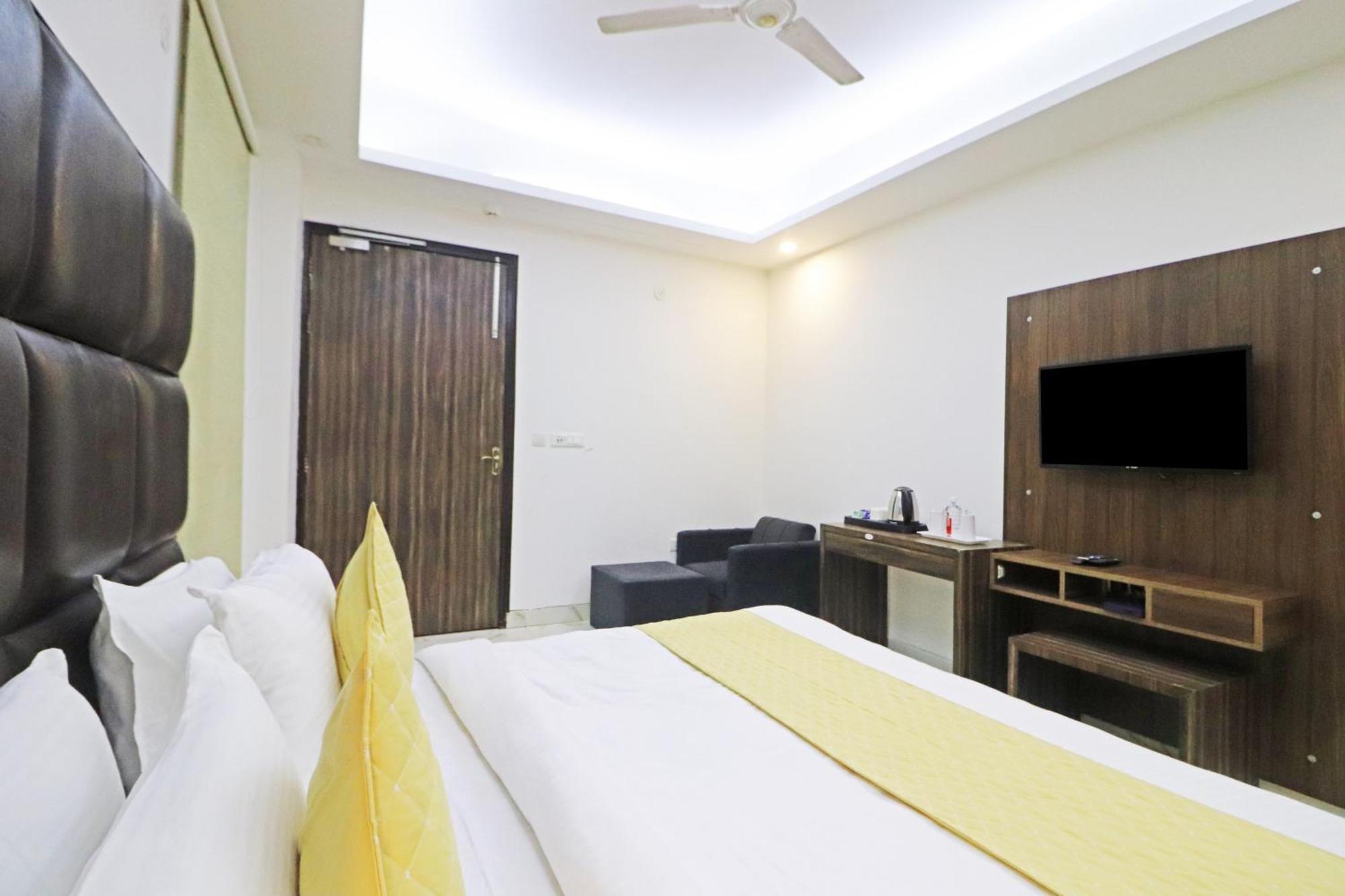 Hotel Mayda Prime Near Delhi Airport New Delhi Exteriör bild